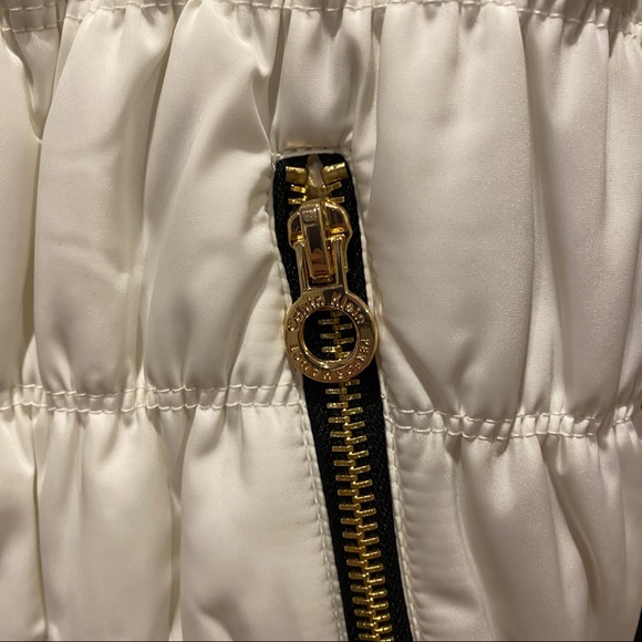 Womens Calvin Klein Performance Puffer Vest - Picture 4 of 5